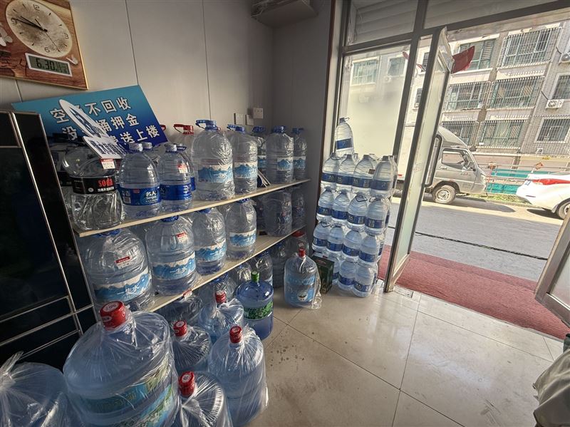 清凉泉水业诚招送水工