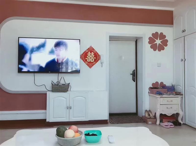 六小大学附近月租房