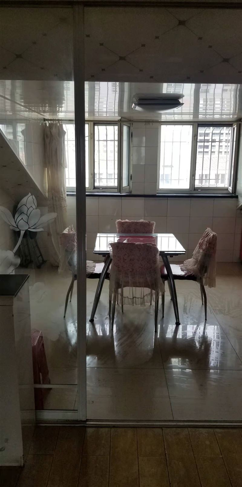 东方名苑八楼阁楼出租