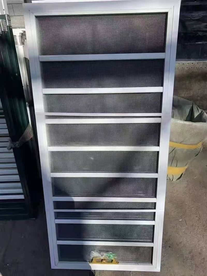 维修门窗透风漏水一安纱窗一软包防盗门